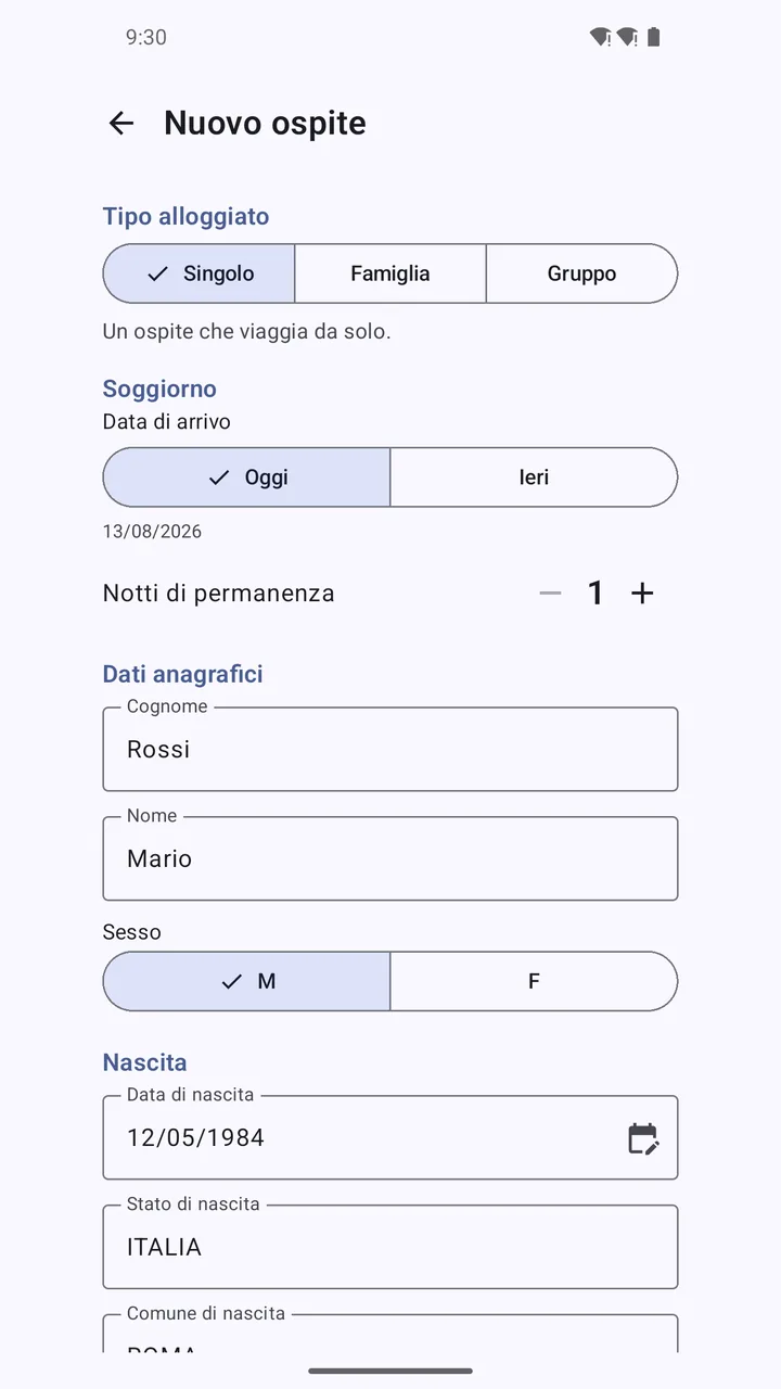 Scheda ospite compilata: cognome, nome, data e luogo di nascita.